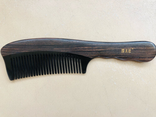 檀木梳子越用越黑是什么情况 檀木梳子梳头可以防止脱发吗