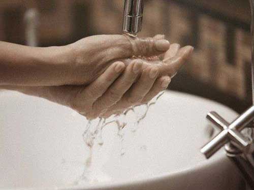 开水烫伤怎么处理