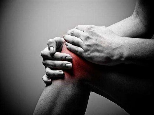 膝关节扭伤怎么办