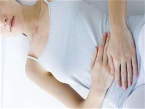 例假时间短量少?€么办