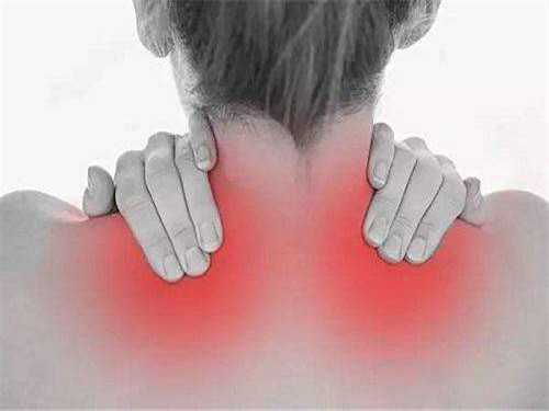 两肩膀酸痛是怎么回事 