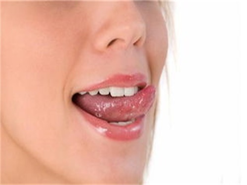舌头白有齿痕怎样调理