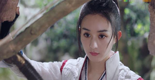 眼窝凹陷太显老，快用温莎之谜胶原蛋白肽补一补